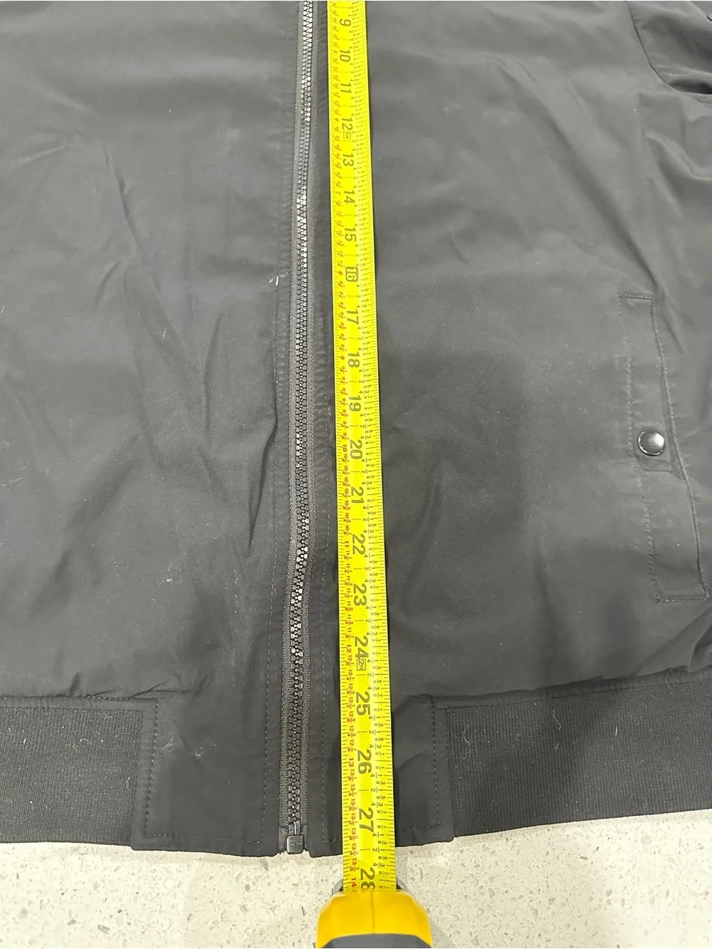 Banana Republic cuffs collar zip
